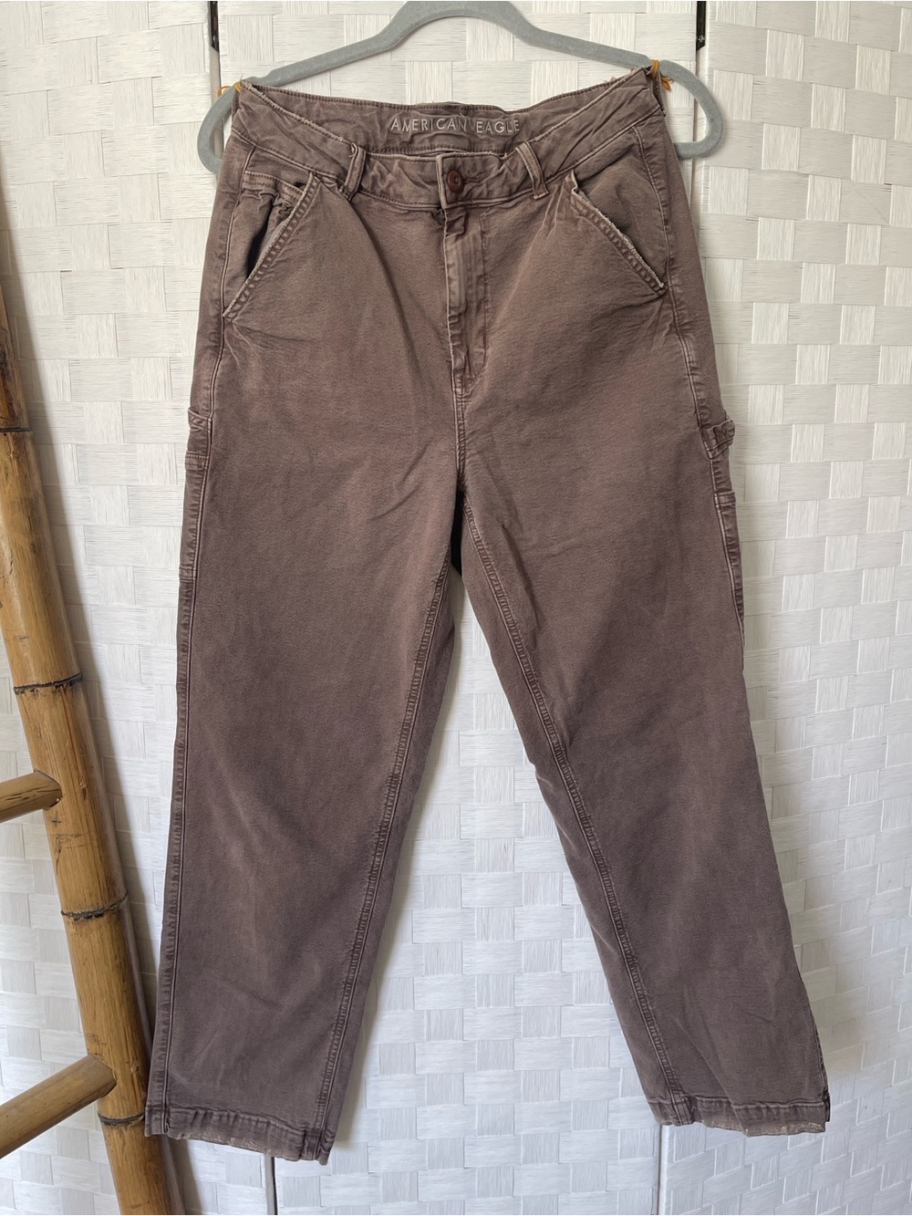 American Eagle High Rise 90s Boyfriend Cargos 🐴 - Picture 2 of 16